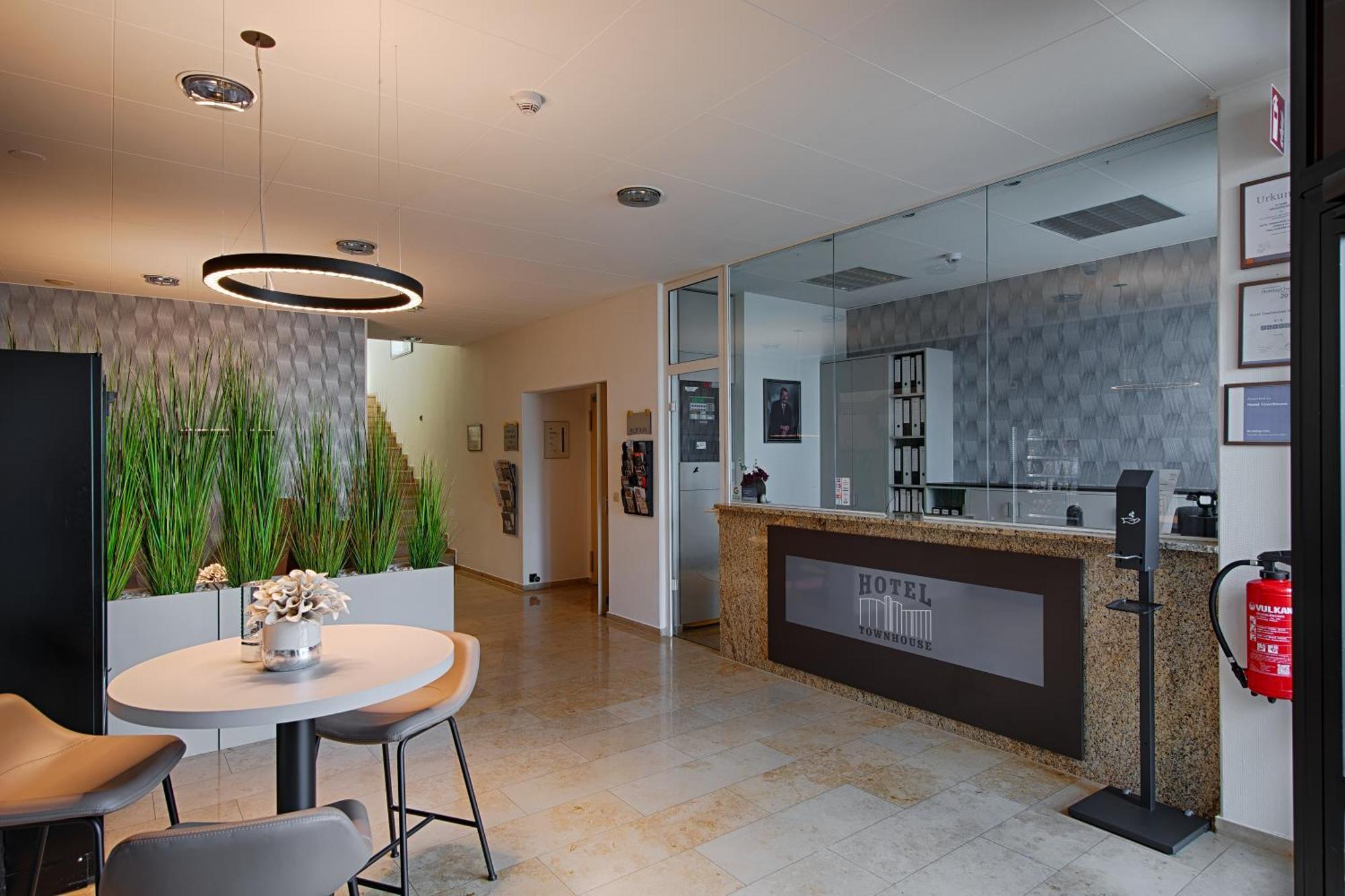 Hotel Townhouse Dahlewitz Екстериор снимка