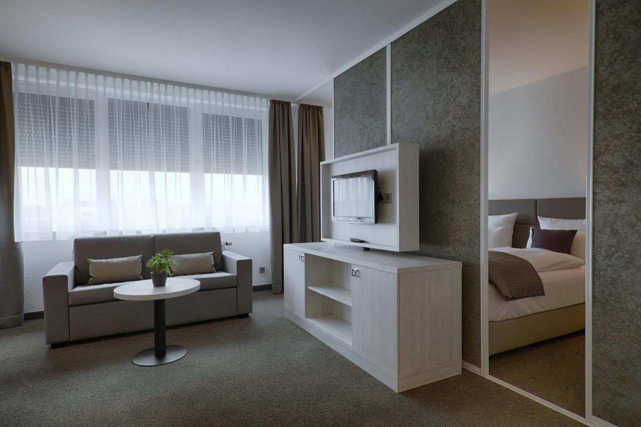 Hotel Townhouse Dahlewitz Екстериор снимка