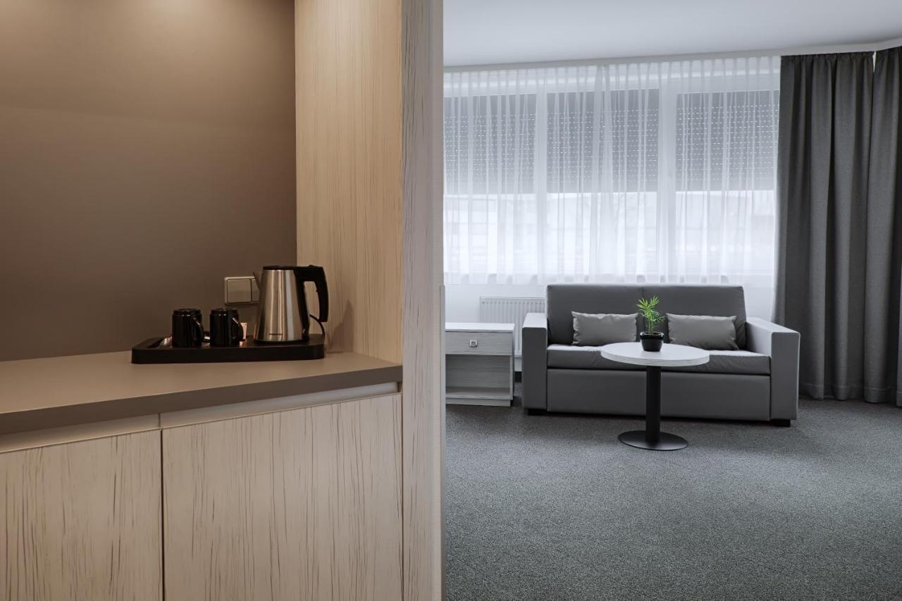 Hotel Townhouse Dahlewitz Екстериор снимка